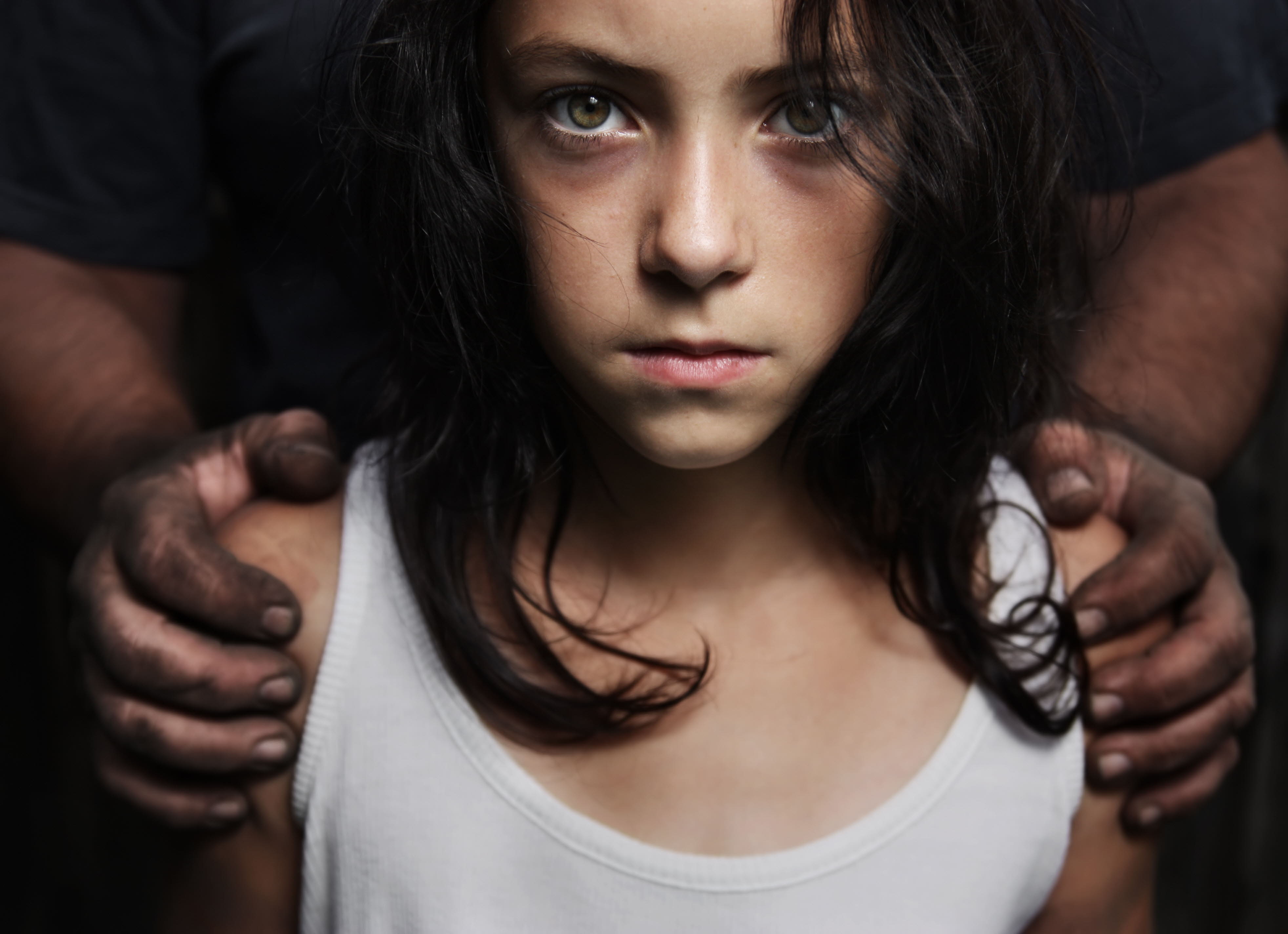 Solo hay hombres y mujeres, mujeres y hombres. Iguales en derechos.
