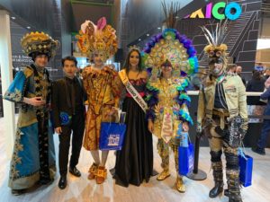 Representantes de nuestras comparsas en FITUR 2019