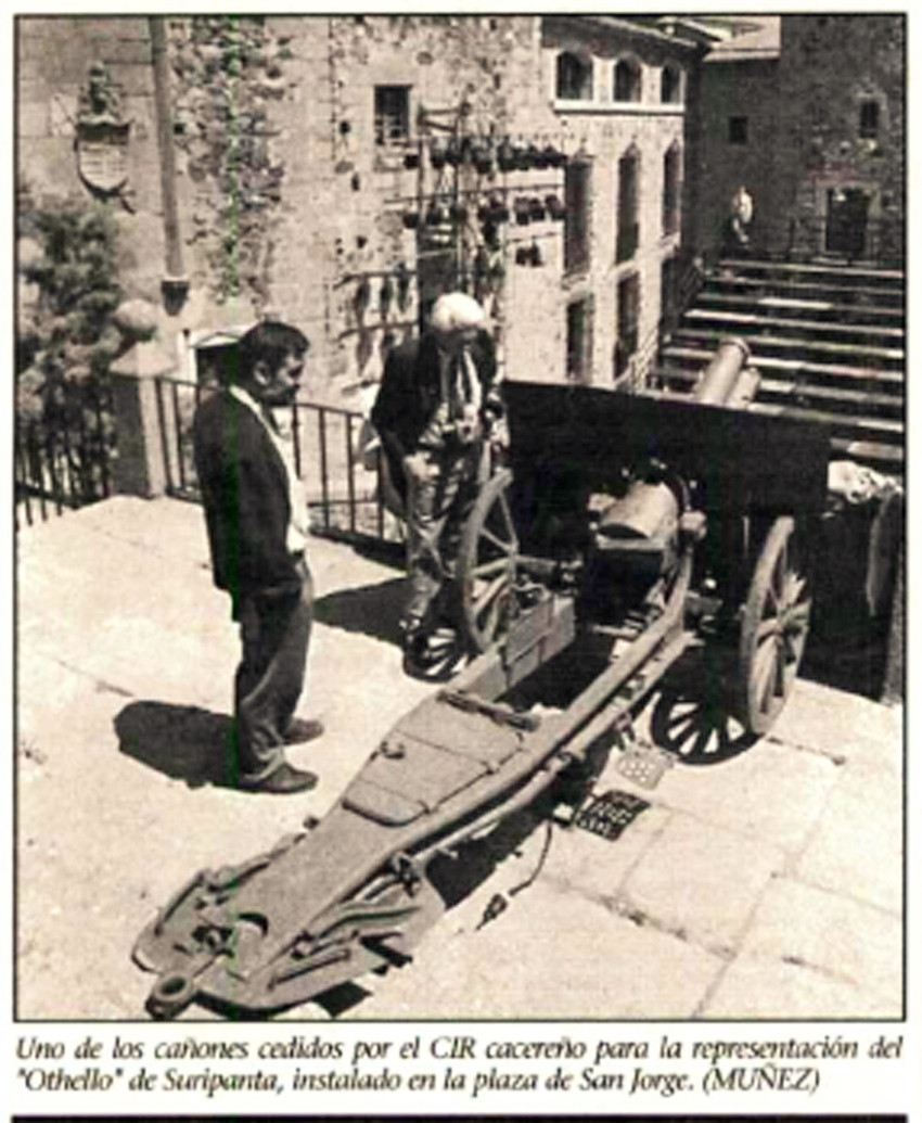 Uno de los dos cañones ubicados en la Plaza de San Jorge. Uno de los dos cañones ubicados en la Plaza de San Jorge.