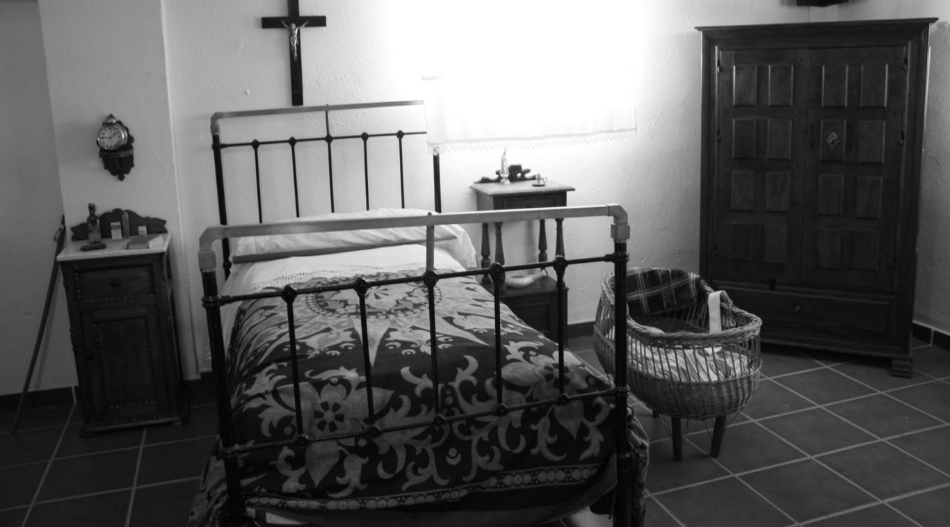 Hay conjuros que solo se pueden hacer en la cama. (A. Briz)