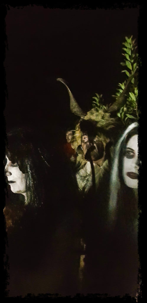 La procesión de las ánimas se alía con extraños personajes (Extremadura Secreta)