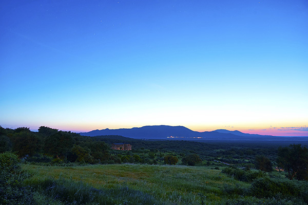 Amanecer en el Trampal./ Víctor Gibello