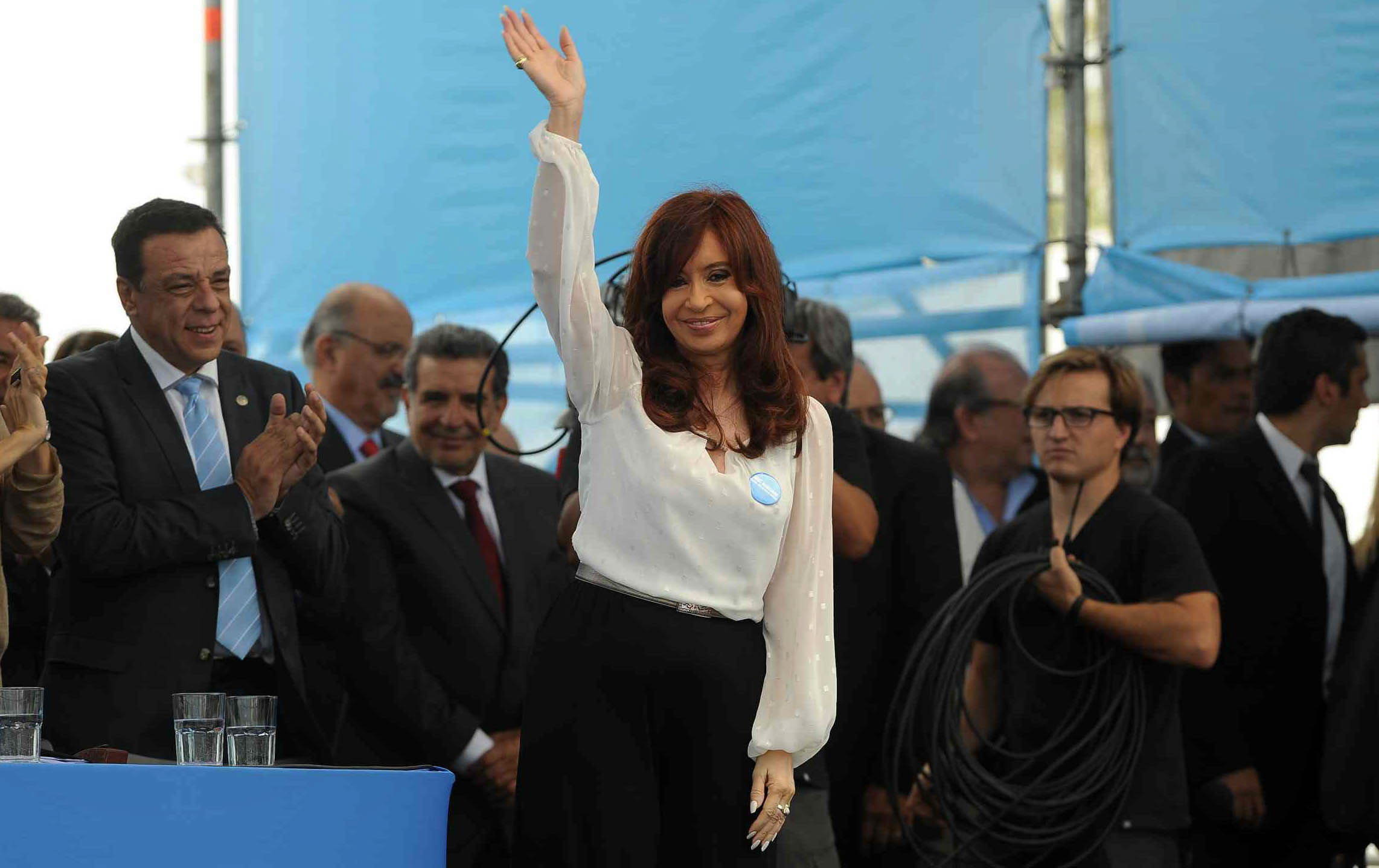 DOCU_GRUPO CRISTINA FERNÁNDEZ INAUGURA CENTRAL NUCLEAR DE ATUCHA II La presidenta argentina, Cristina Fernández de Kirchner, durante la inauguración de la central nuclear de Atucha II, en la localidad de Lima, provincia de Buenos Aires, el pasado 18 de febrero. EFE