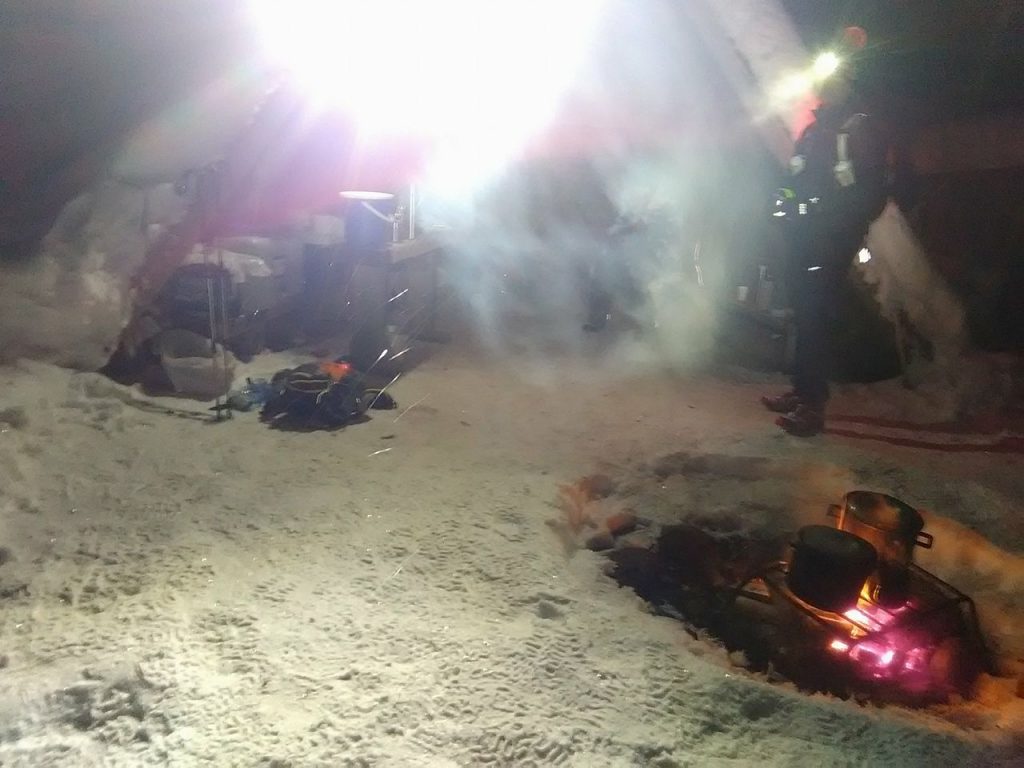 Porohovi de noche