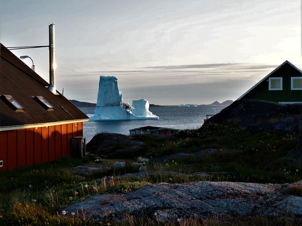 Iceberg tipo 'pináculo' de 40 metros de altura. Alluitsup Paa